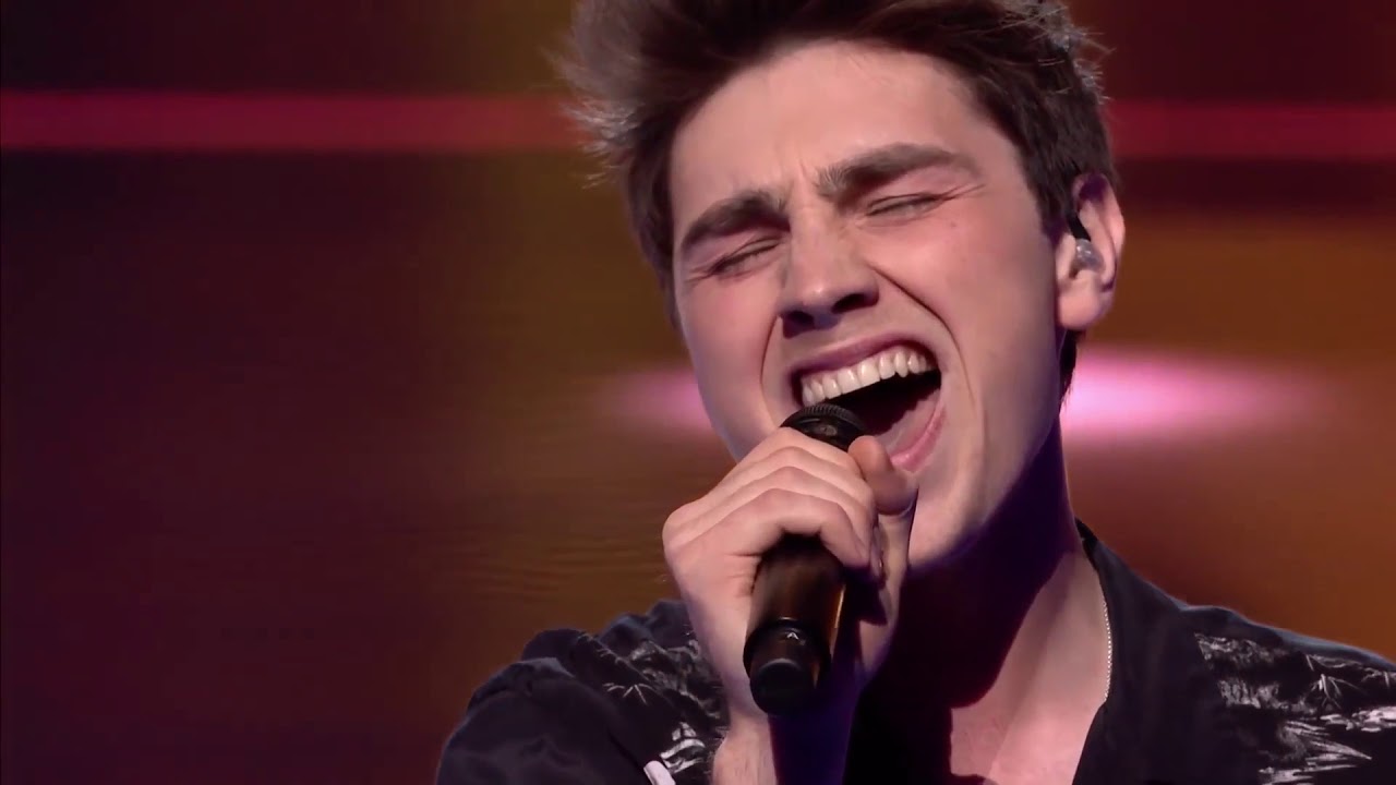 The Judges Could Not Believe Their Eyes When This 21-Year-Old Irish Plumber Started to Sing…