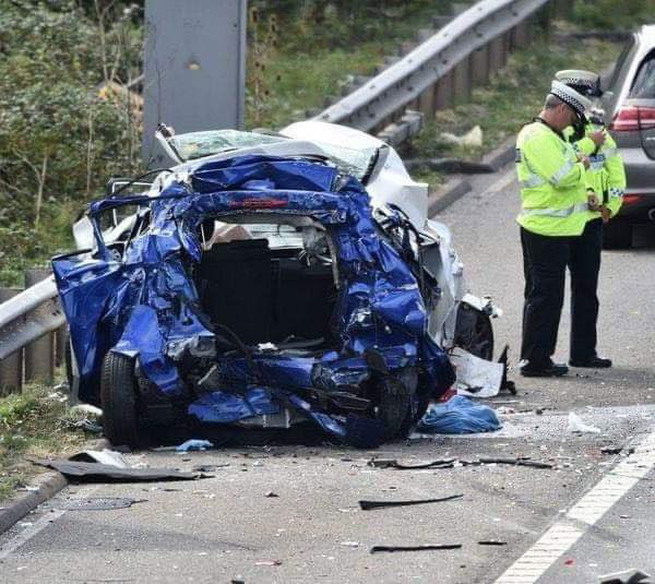 Woman tragicaIIy dies in head-on collision moments after posting on Facebook.