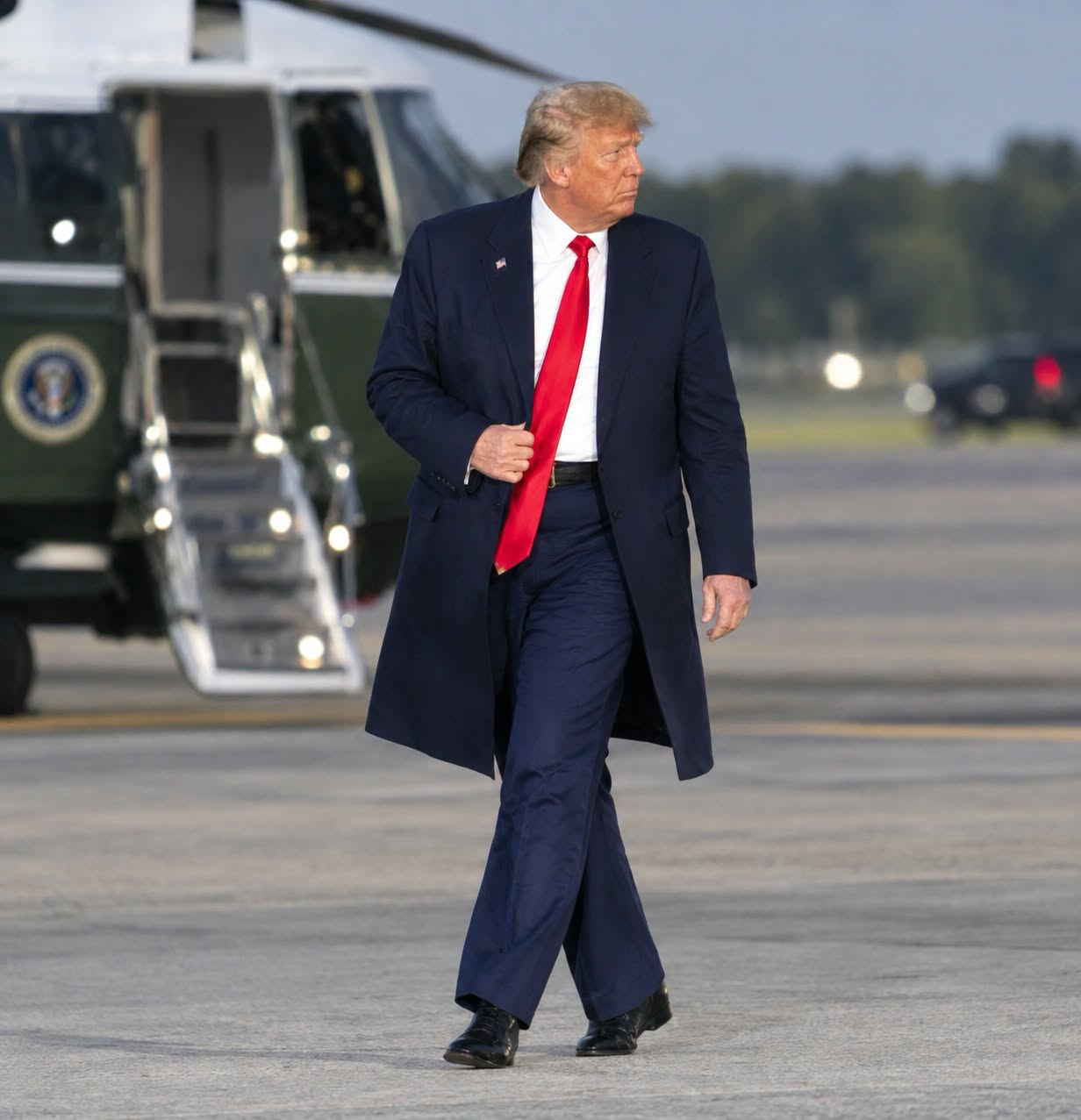 Late Night Sighting Trump Spotted With Mysterious Item Nighttime Photo Edition