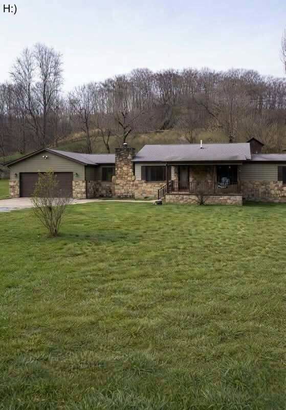 Home with 365 Acres in Pembroke, Virginia