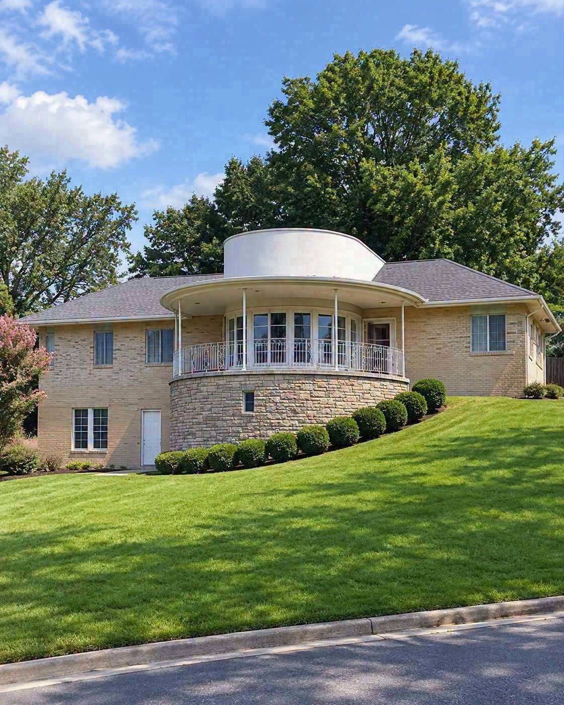 Inside the Unusual House That Looks Like a Work of Art
